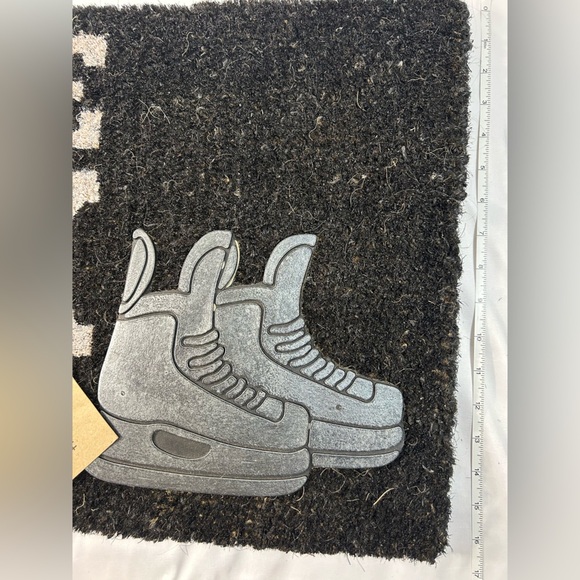 "GET THE PUCK OUT" Doormat / Heavy Duty - Picture 5 of 12